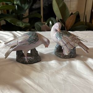Elegant Ceramic Dove Figurines